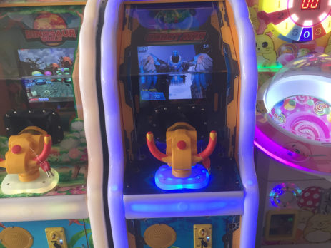 Развлекательный автомат редемпшн с выдачей билетов Стрелялки шариками