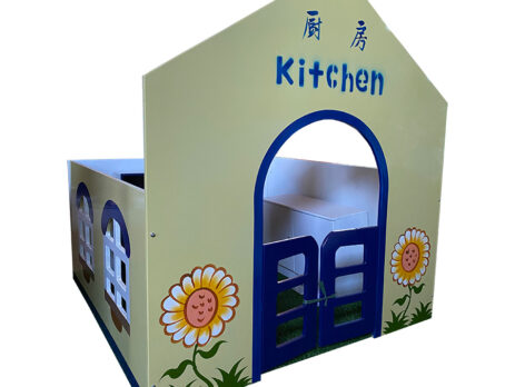 Купить Деревянный тематический игровой домик в Украине